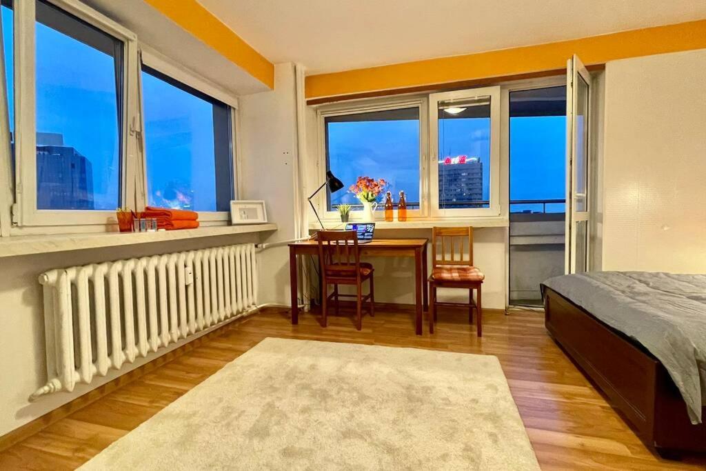 Apartamento Orange Metro Fast Wifi 1Gbs Big Tv Hbo Appletv Varsovia Exterior foto